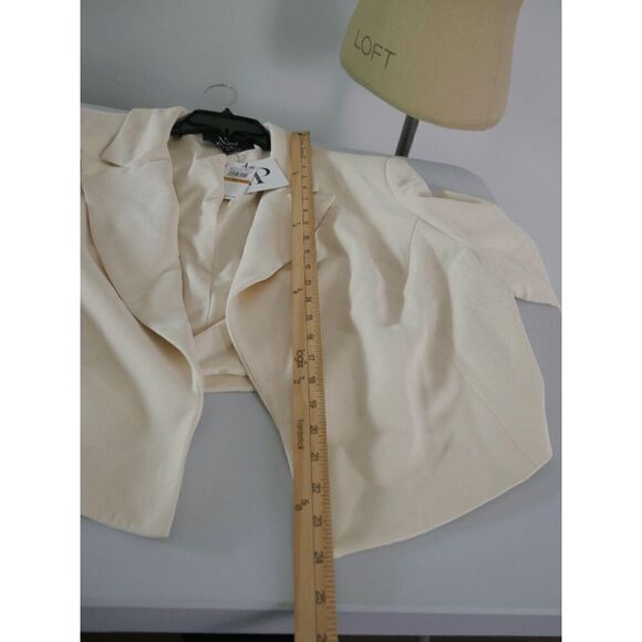NINA PARKER Trendy Plus Size Cropped Open-front Blazer In White 3X - Picture 7 of 9